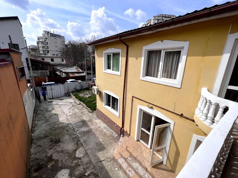 Mihai Bravu, Dristor metrou, vila P+1