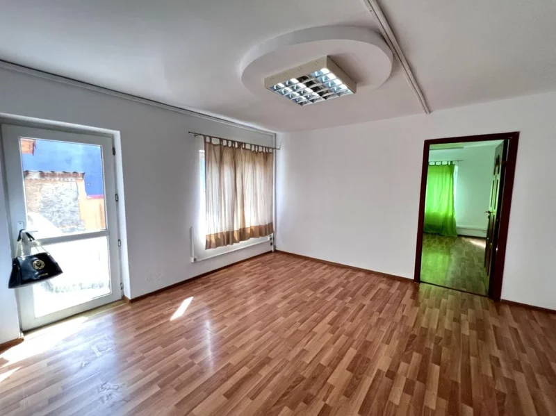 Mihai Bravu, Dristor metrou, vila P+1