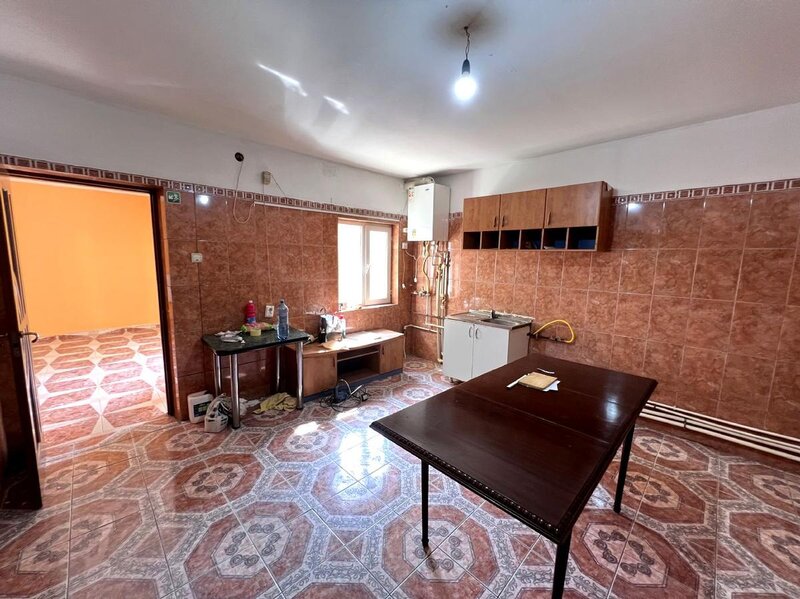 Mihai Bravu, Dristor metrou, vila P+1